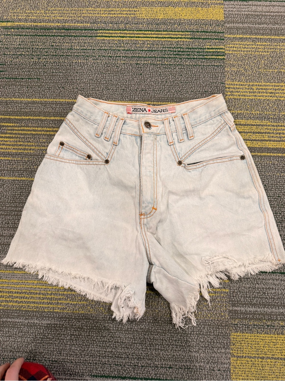 VINTAGE ZENA JEANS!